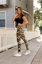 Load image into Gallery viewer, Halloween Butter Leggings!