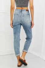 Load image into Gallery viewer, *RESTOCKING SOON!* Judy Blue* Malia Mid Rise Boyfriend Jeans