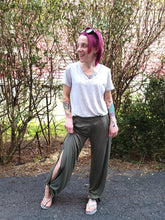 Load image into Gallery viewer, Wide Leg Slit Pants (Olive)