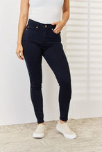 Load image into Gallery viewer, Judy Blue* Tummy Control Skinnies!! (Navy)