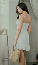 Load image into Gallery viewer, The Daphne