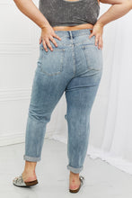 Load image into Gallery viewer, *RESTOCKING SOON!* Judy Blue* Malia Mid Rise Boyfriend Jeans