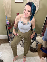 Load image into Gallery viewer, Smocked Joggers