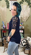 Load image into Gallery viewer, Lace Top