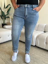 Load image into Gallery viewer, Judy Blue* I’m Coming Home Cuff Jeans
