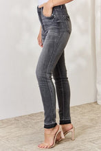 Load image into Gallery viewer, Judy Blue* Tummy Control Release Hem Skinny Jeans
