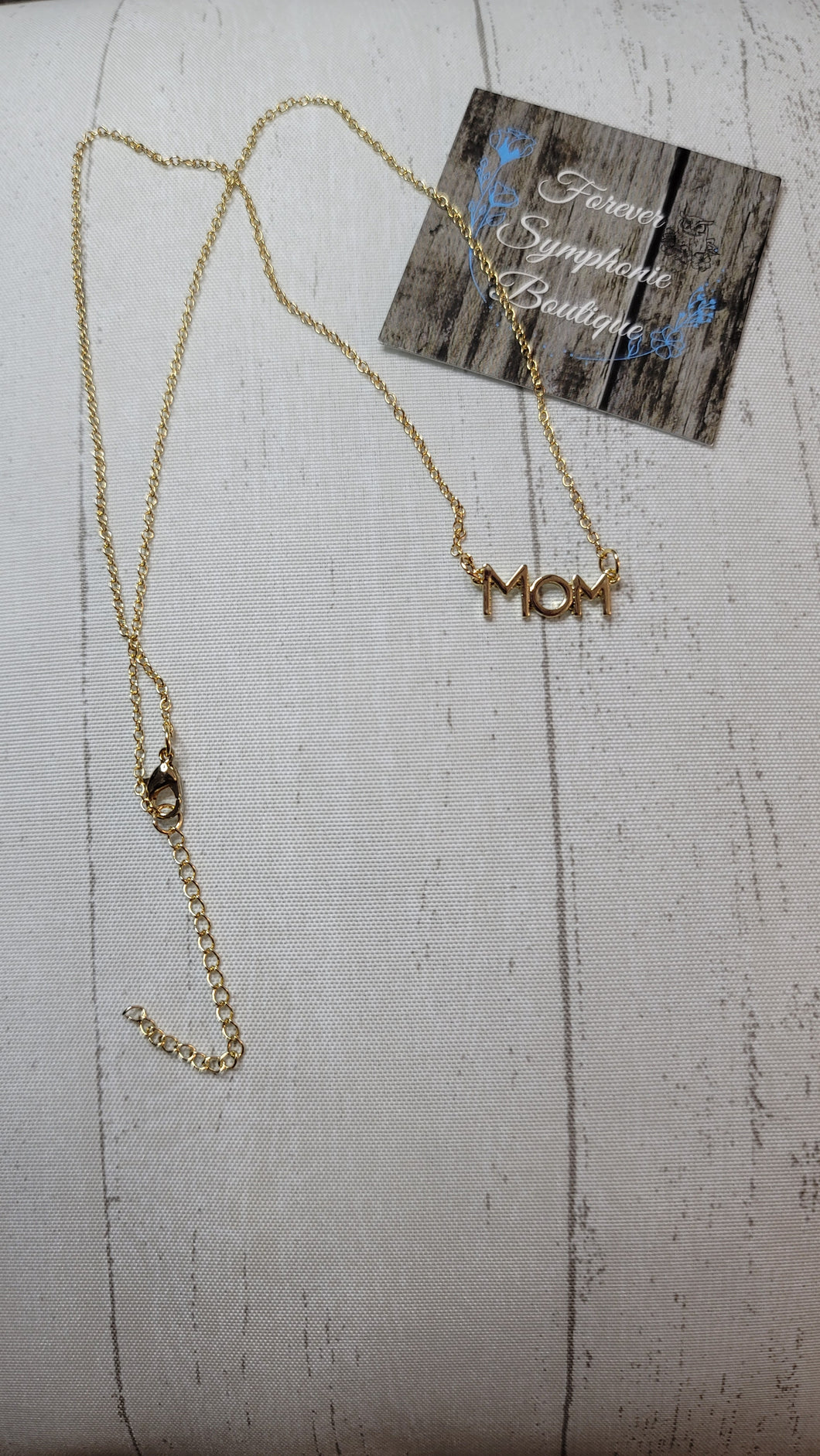 *STEAL!* Mom Necklace