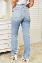 Load image into Gallery viewer, Judy Blue* Jesse Straight Leg Jeans
