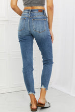 Load image into Gallery viewer, Judy Blue* Dahlia Patch Jeans
