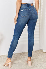 Load image into Gallery viewer, Judy Blue* Take Me Back Skinny Jeans
